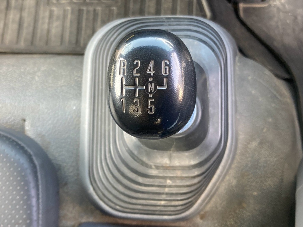 いすゞ フォワード TKG-FRR90S1(2WD)の写真33