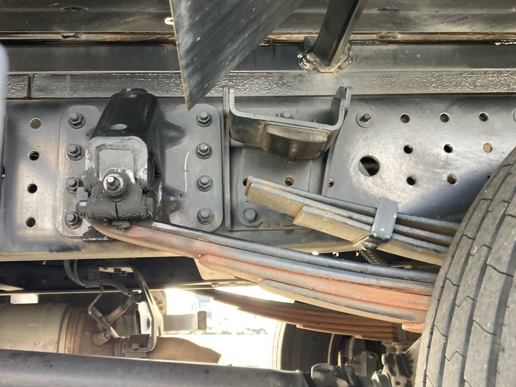 リーフサスです。|三菱 キャンター TPG-FEB80(2WD)の写真5