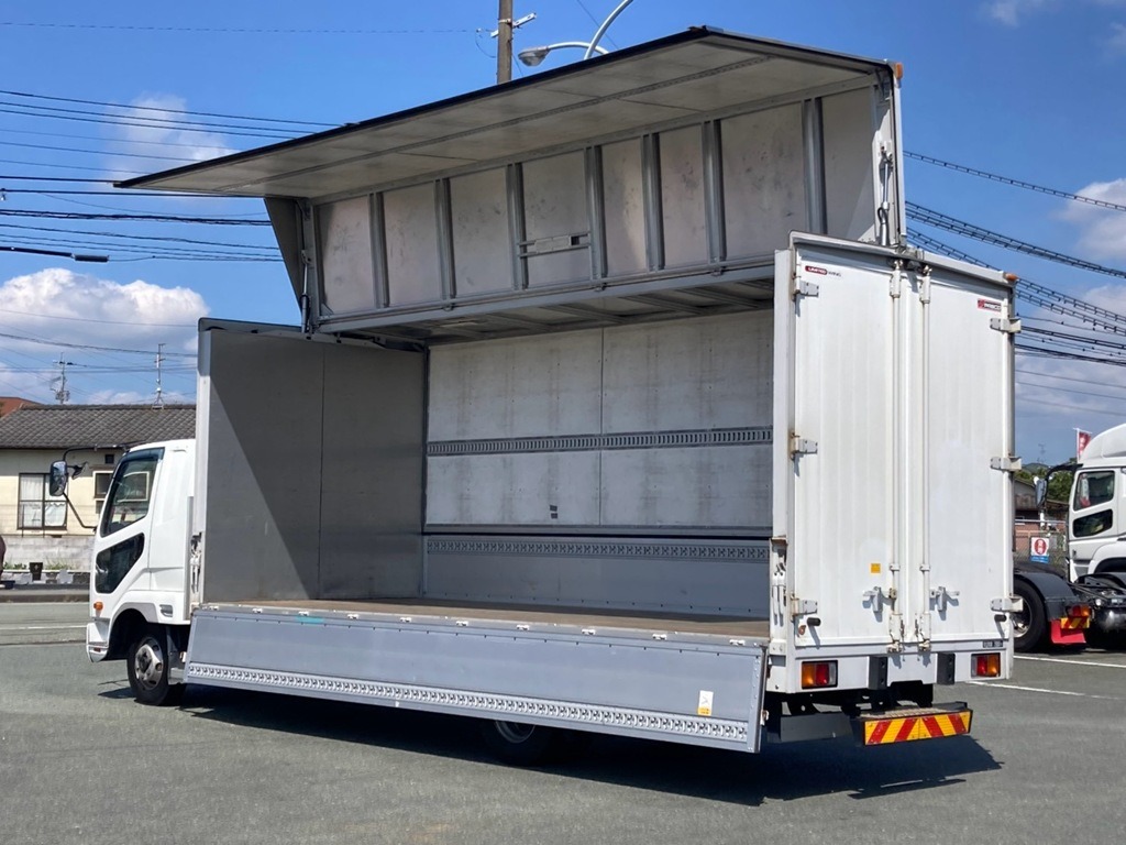 三菱 ファイター 2KG-FK64F(2WD)の写真3