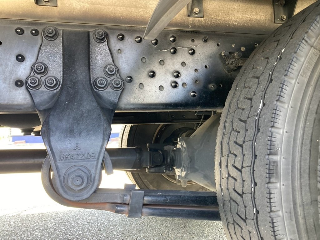 三菱 ファイター 2KG-FK64F(2WD)の写真5
