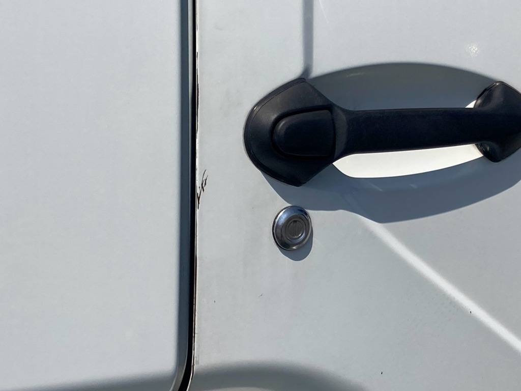 三菱 ファイター 2KG-FK64F(2WD)の写真15