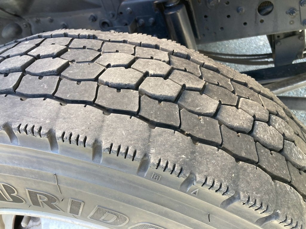 三菱 ファイター 2KG-FK64F(2WD)の写真16