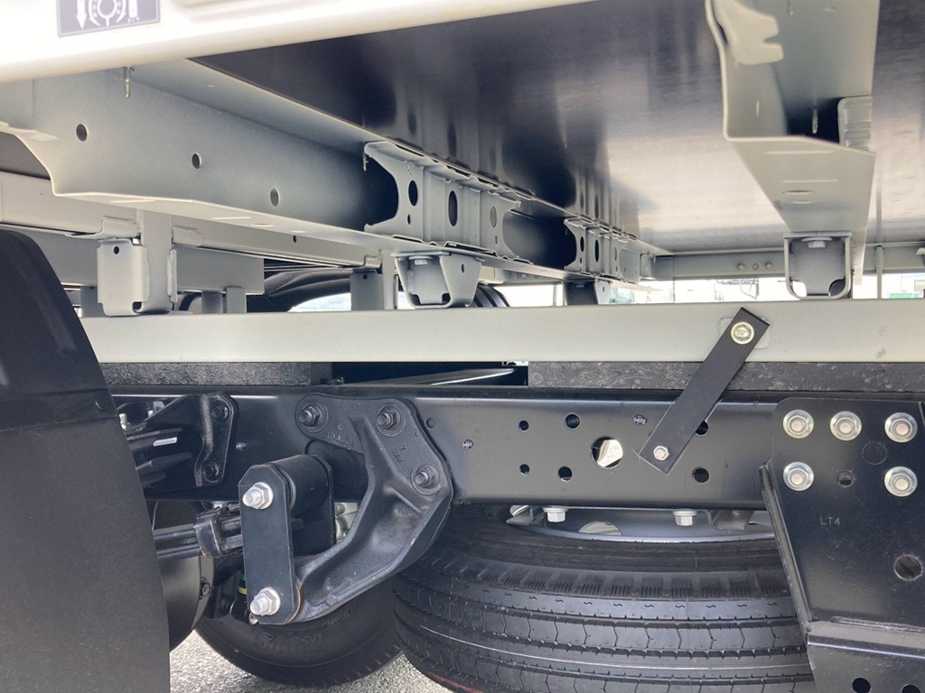 シャーシとネタの状態です。|日野 デュトロ 2WG-XZU713M(2WD)の写真6