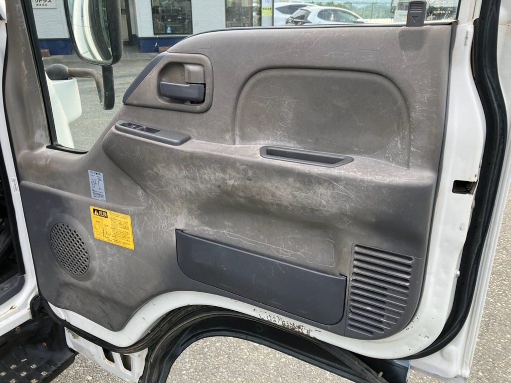 20|いすゞ エルフ TKG-NJR85AN(2WD)の写真20