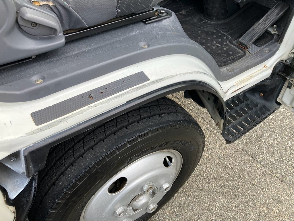 21|いすゞ エルフ TKG-NJR85AN(2WD)の写真21