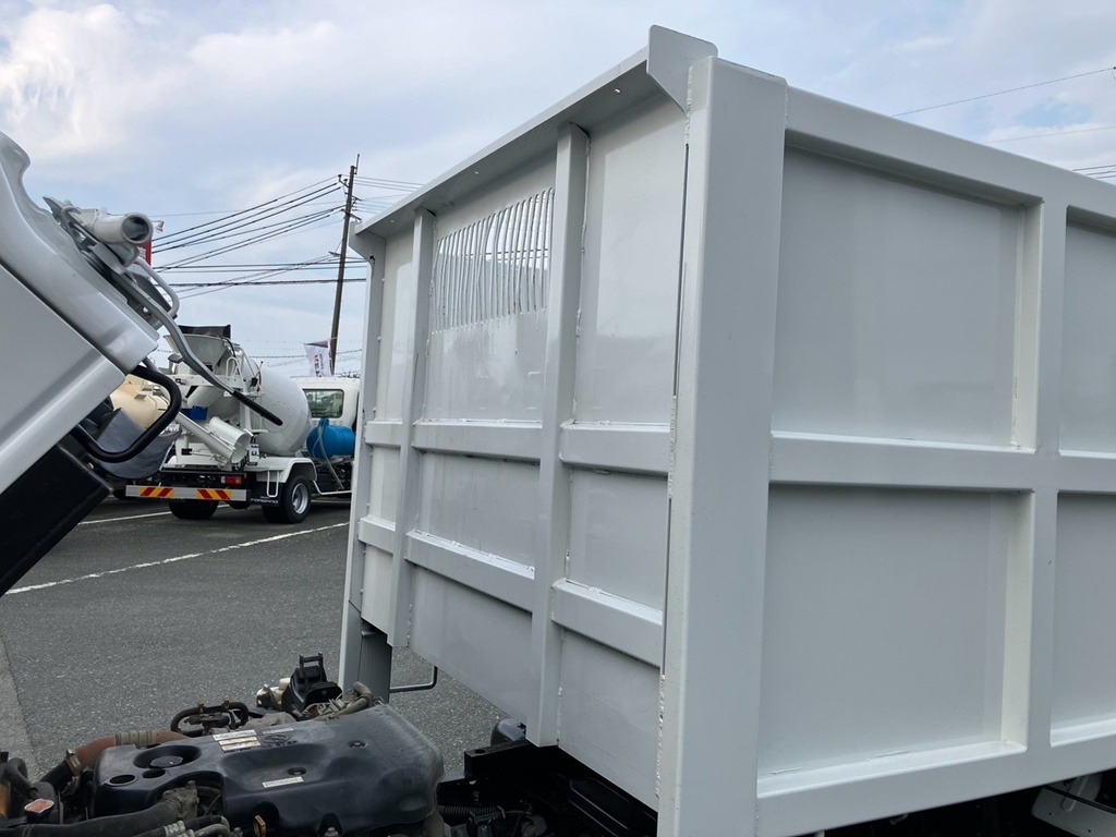 25|いすゞ エルフ TKG-NJR85AN(2WD)の写真25