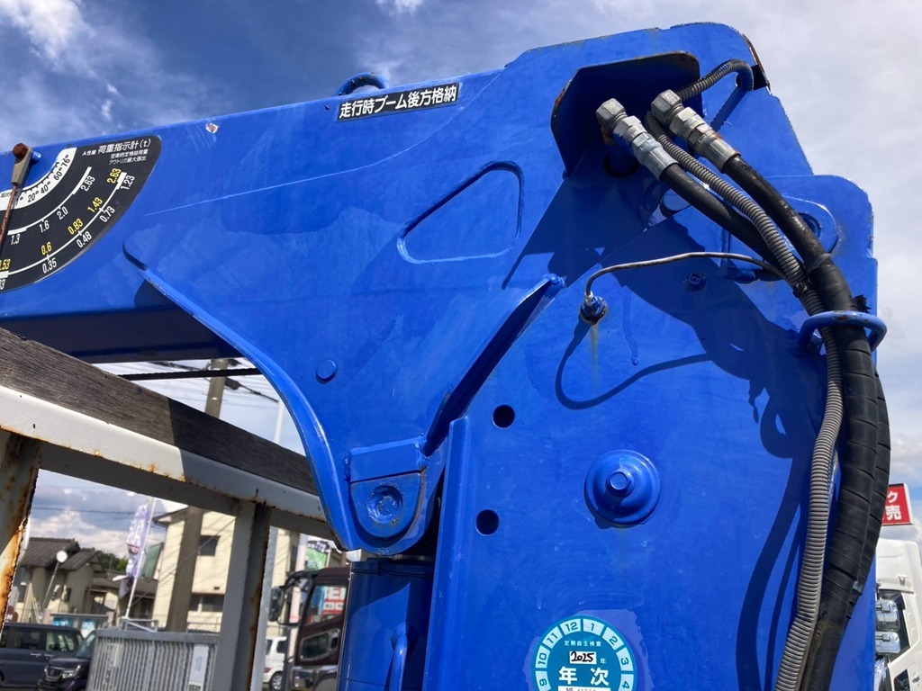 クレーンのブームが刷毛塗り補修されています。|日野 デュトロ TKG-XZU650M(2WD)の写真25