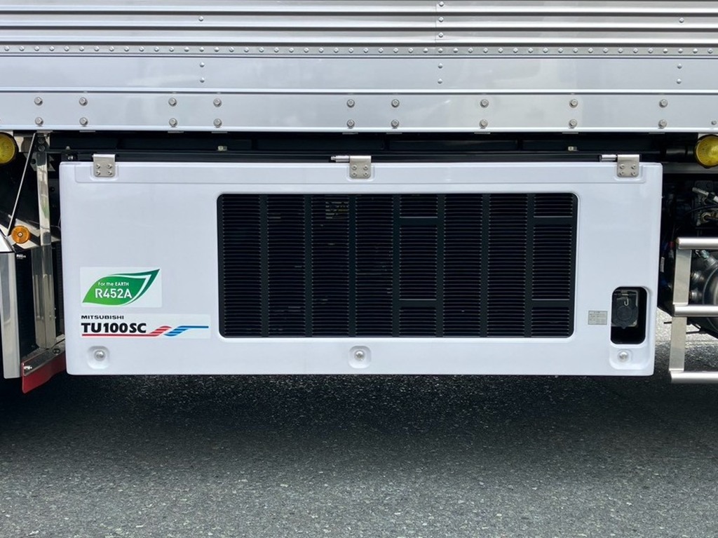 冷凍機はサブエンジン式です。|日野 プロフィア 2DG-FW1AHCの写真14
