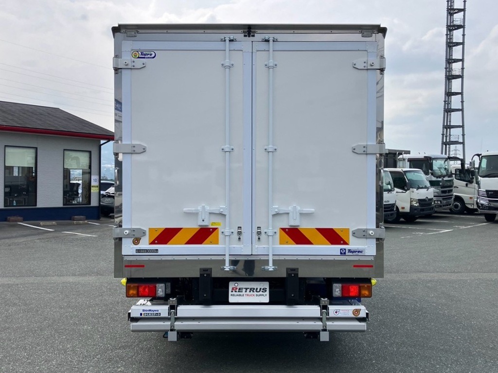 リヤ周りの状態です。|日野 デュトロ 2WG-XZU713N(2WD)の写真8