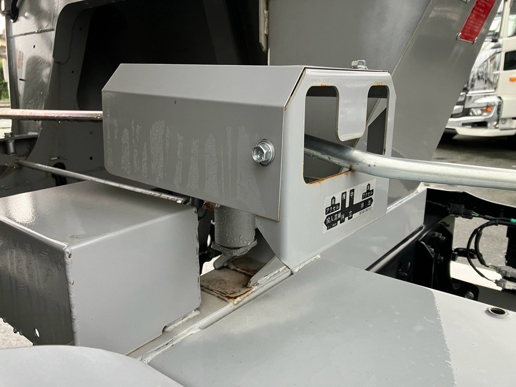 28|三菱 ファイター 2KG-FK72F(2WD)の写真28