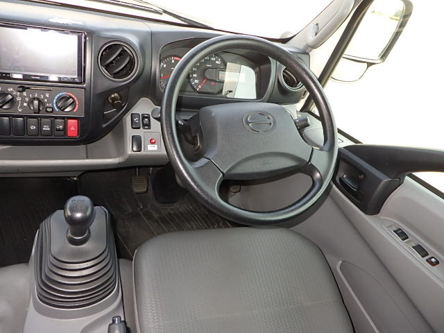 日野 デュトロ TKG-XZU710M(2WD)の写真25
