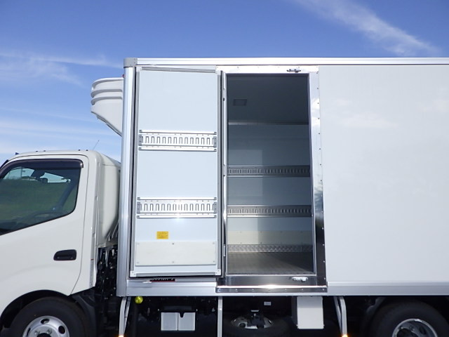 日野 デュトロ 2KG-XZU712M(2WD)の写真5