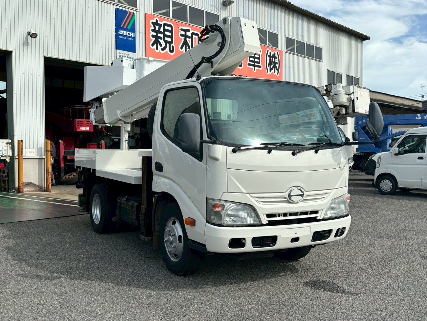 日野 デュトロ TKG-XZU600X(2WD)｜中古トラックなら【トラック市】