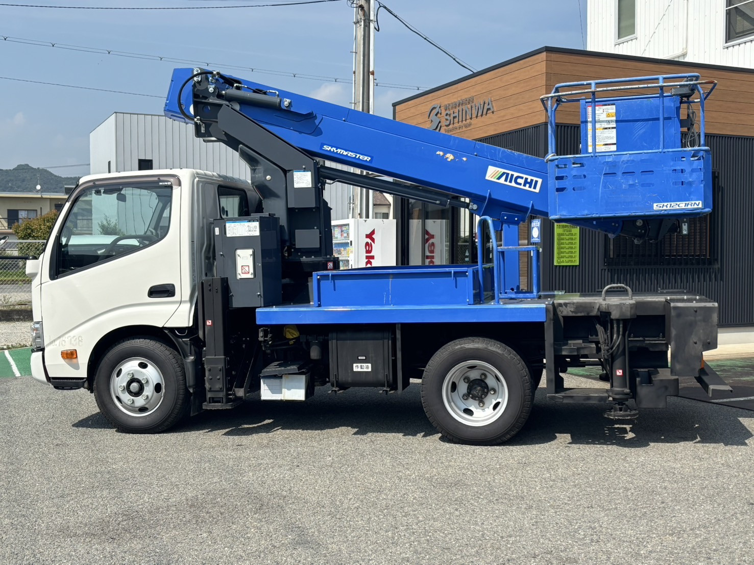 日野 デュトロ 2RG-XZU600E(2WD)の写真2