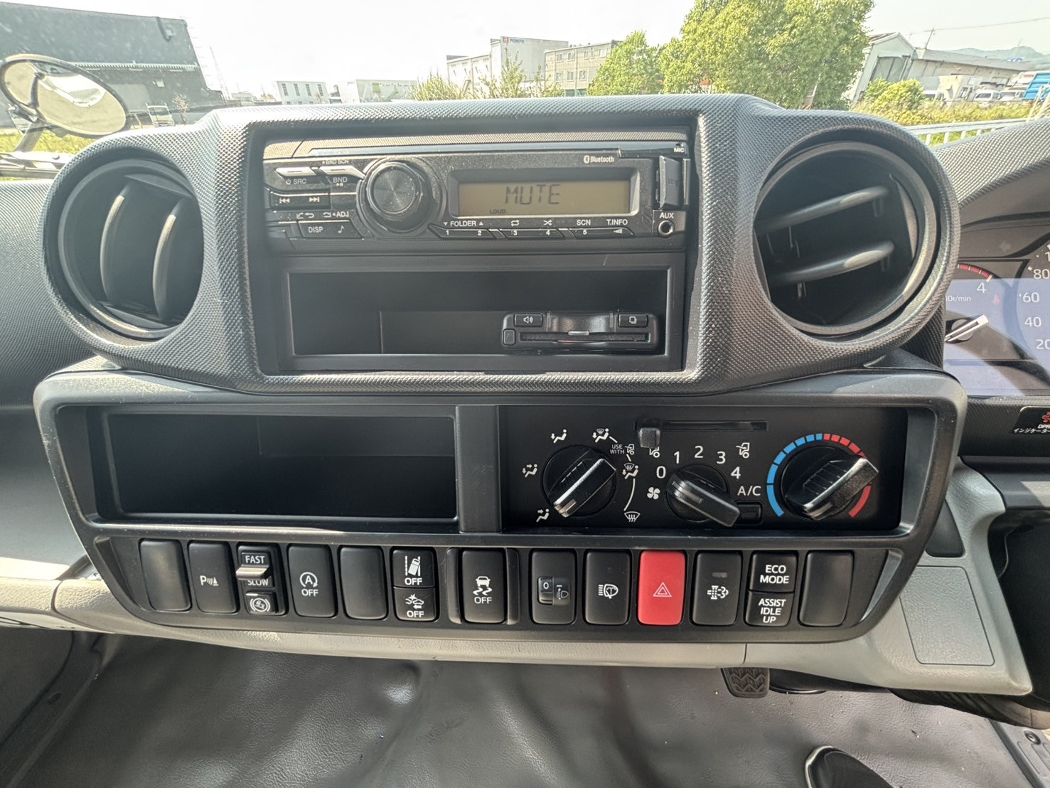 日野 デュトロ 2RG-XZU600E(2WD)の写真47