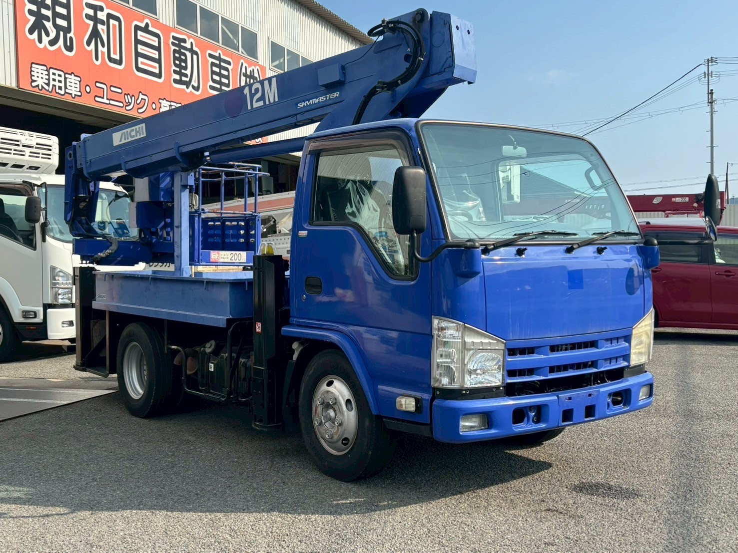 いすゞ エルフ BKG-NKR85Nの写真1