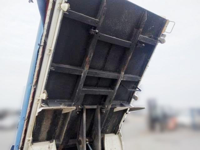 三菱 キャンター 2PG-FBA60(2WD)の写真15