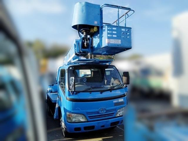 トヨタ ダイナ BDG-XZU604H(2WD)の写真3