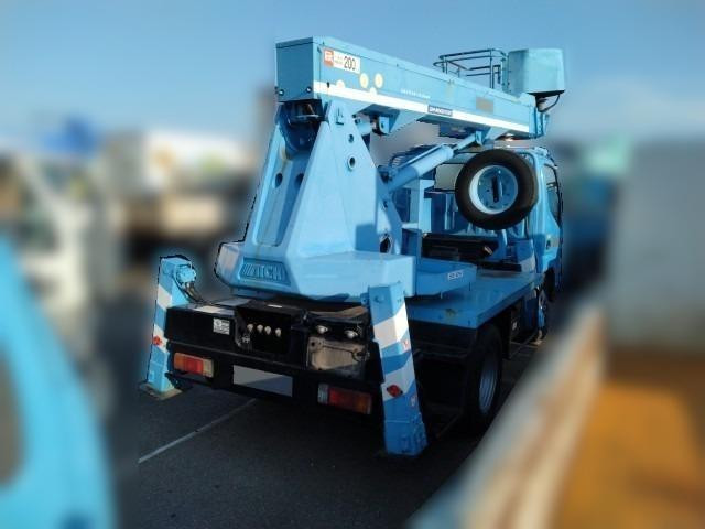 トヨタ ダイナ BDG-XZU604H(2WD)の写真4