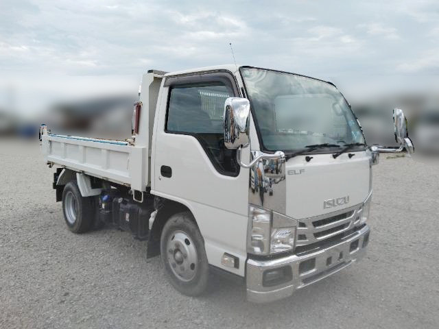 いすゞ エルフ 2RG-NKR88AD(2WD)の写真4