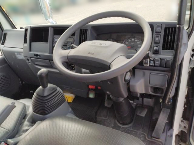 いすゞ エルフ 2RG-NKR88AD(2WD)の写真12