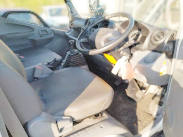 トヨタ ダイナ 2RG-XZU600T(2WD)の写真16