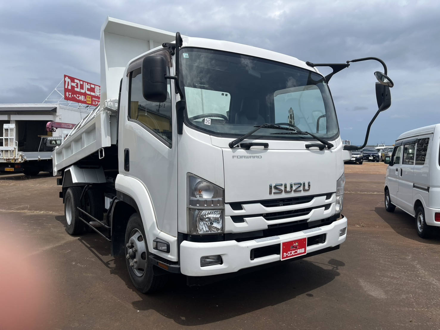 いすゞ フォワード TKG-FRR90S1(2WD)の写真3