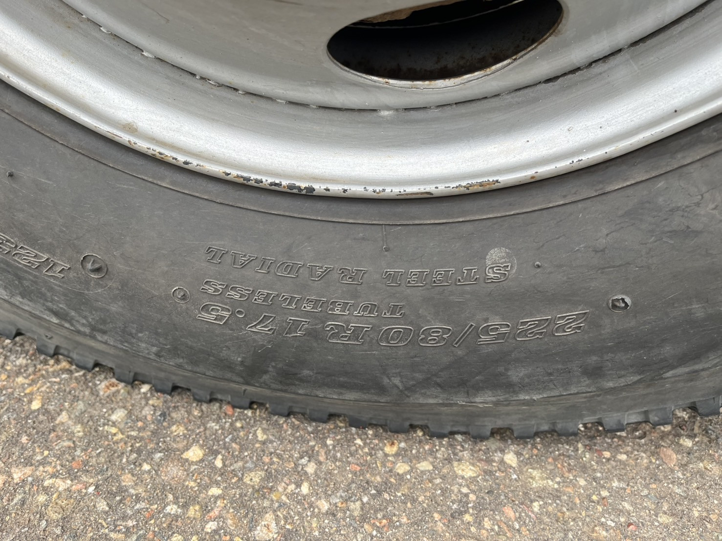 いすゞ フォワード TKG-FRR90S1(2WD)の写真15