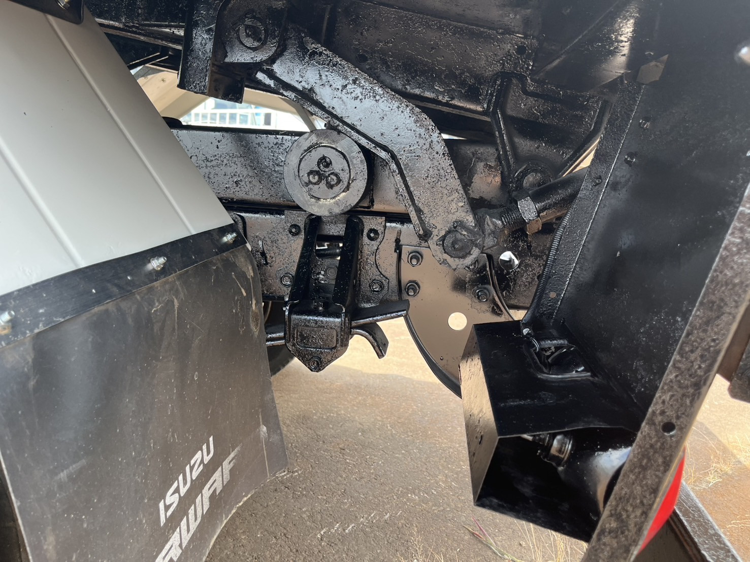 いすゞ フォワード TKG-FRR90S1(2WD)の写真32