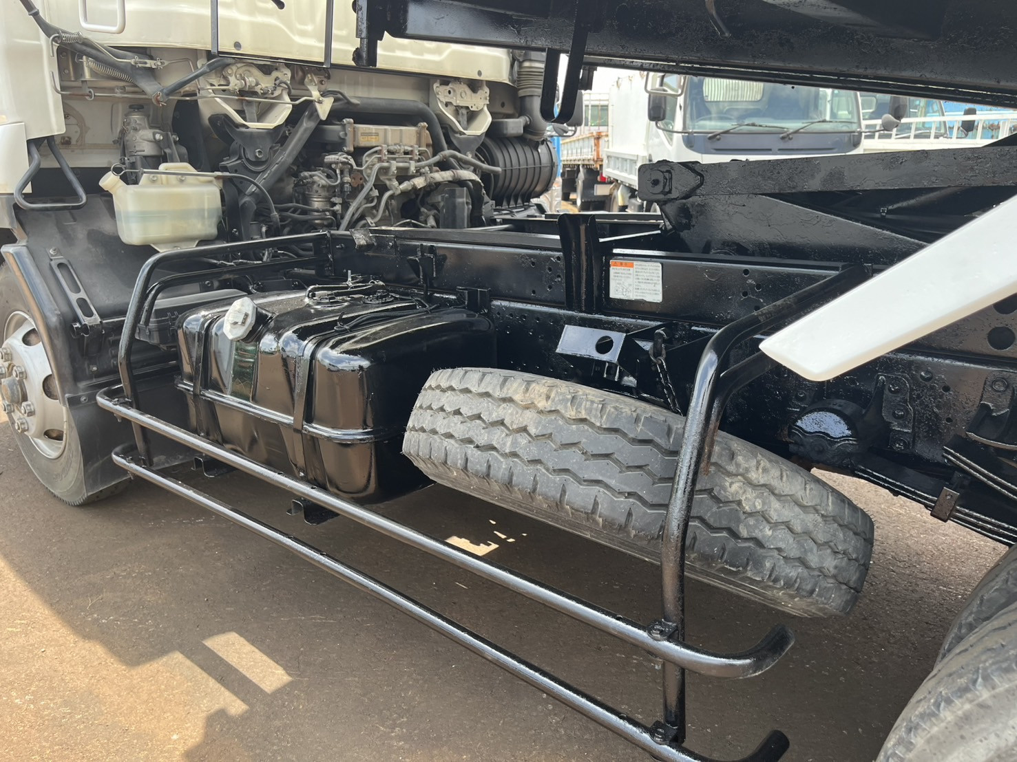 いすゞ フォワード TKG-FRR90S1(2WD)の写真33