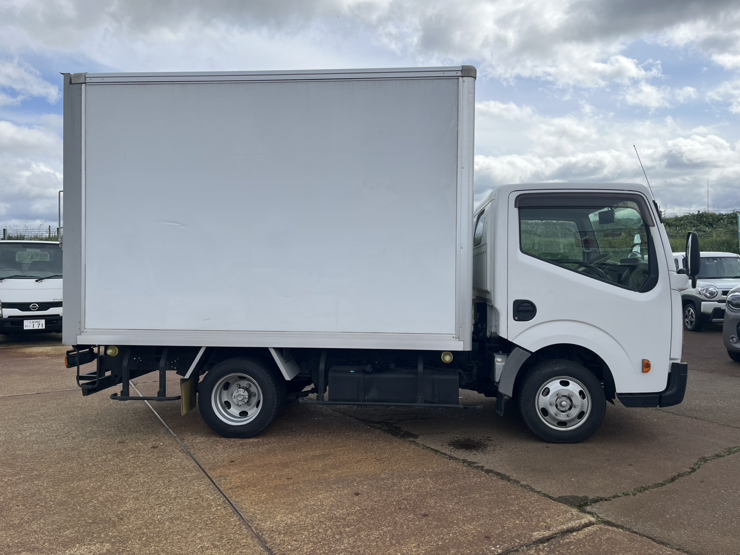 日産 アトラス SDG-SZ5F24(4WD)の写真4