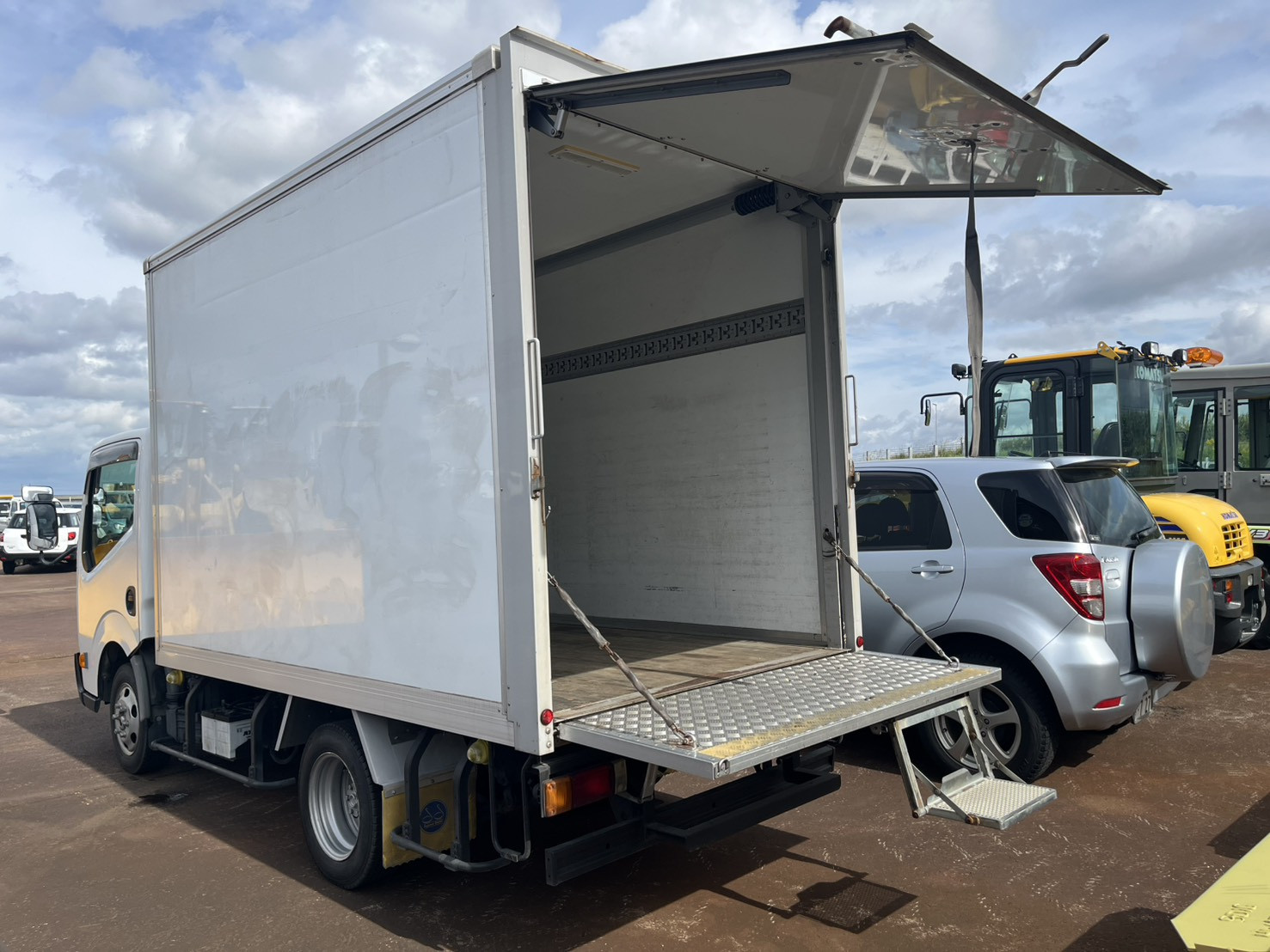 日産 アトラス SDG-SZ5F24(4WD)の写真32