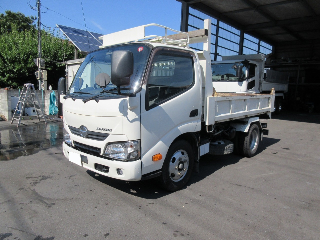 日野 デュトロ TKG-XZU620T(2WD)の写真1