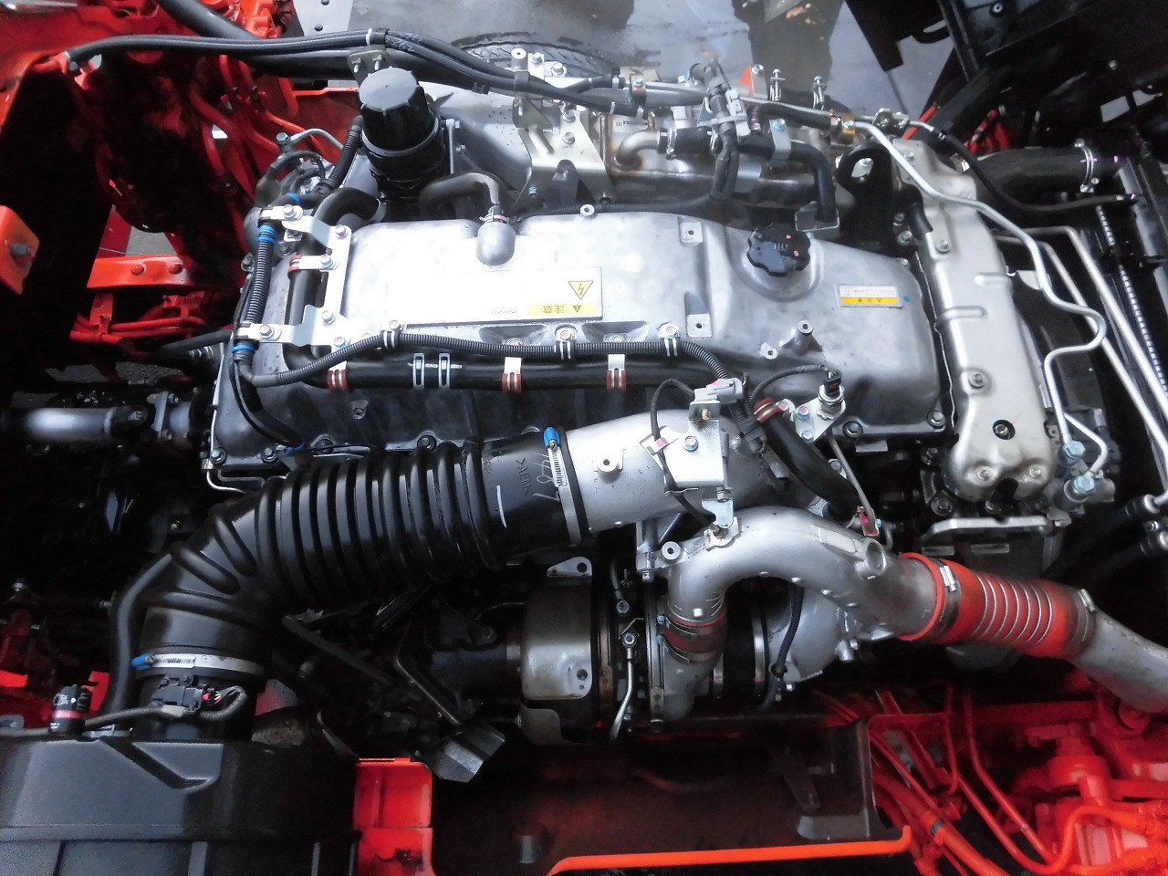 いすゞ ギガ 2KG-CXZ77CT(6x4)の写真8