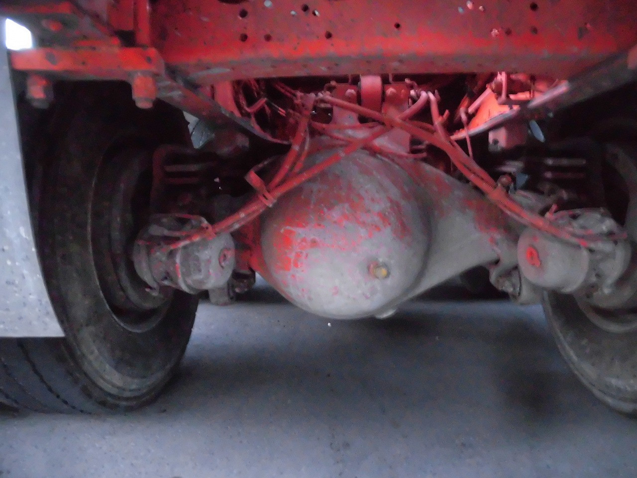 いすゞ ギガ 2KG-CXZ77CT(6x4)の写真9