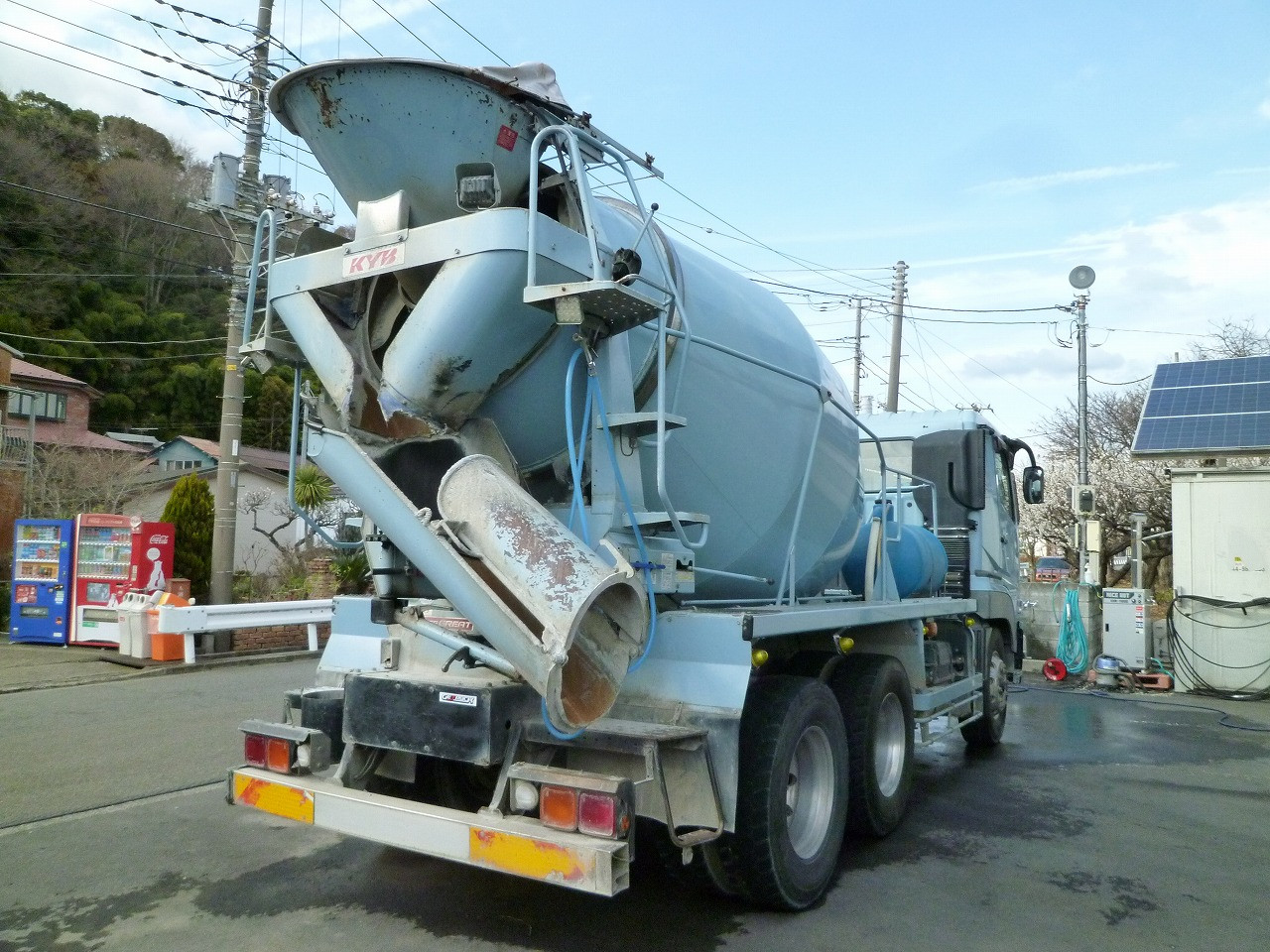 三菱 スーパーグレート QKG-FV60VX(6x4)の写真2