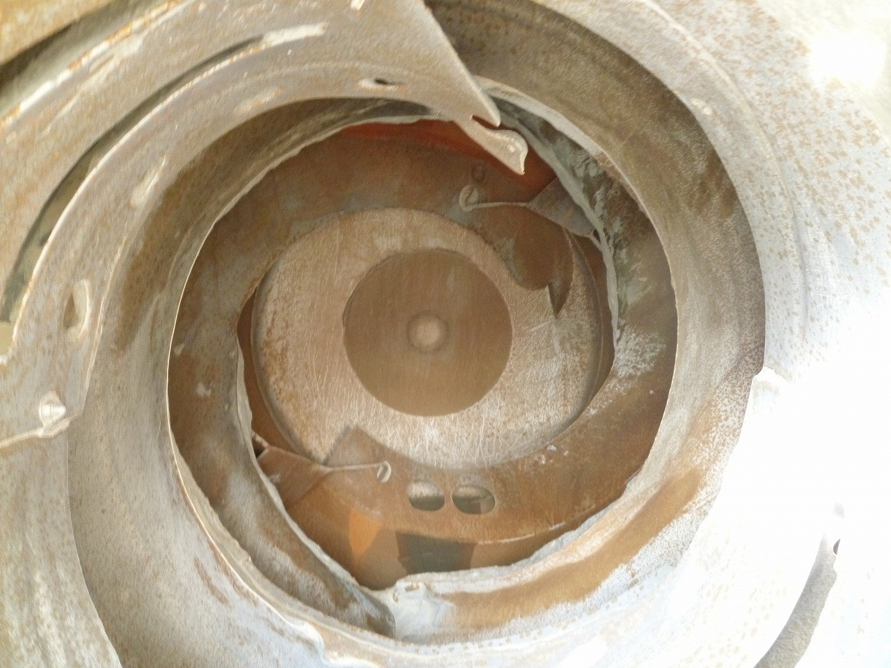 三菱 スーパーグレート QKG-FV60VX(6x4)の写真3