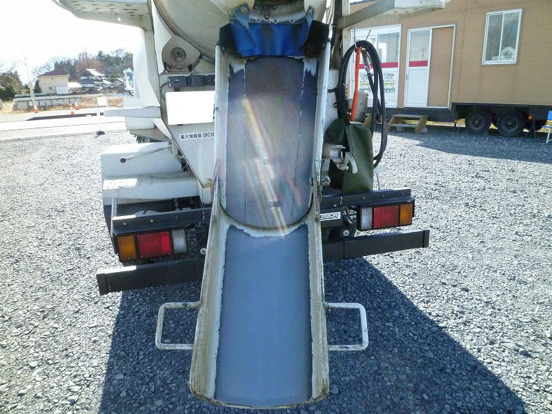 いすゞ エルフ TPG-NKR85N(2WD)の写真8