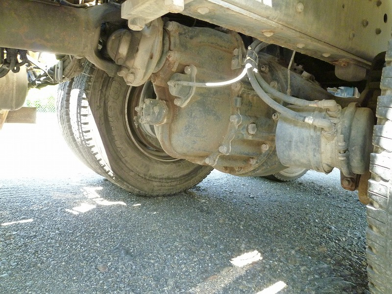 UD クオン QKG-CW5XL(6x4)の写真9