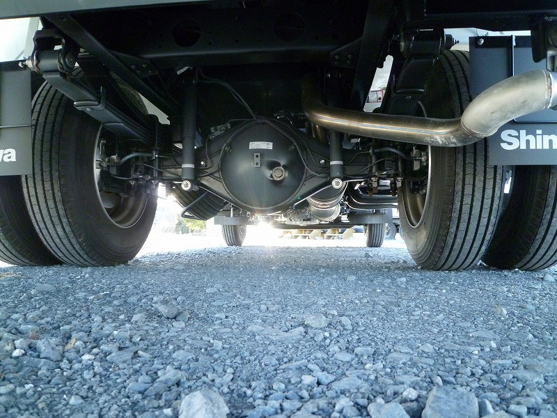 三菱 キャンター 2PG-FEB80(2WD)の写真9