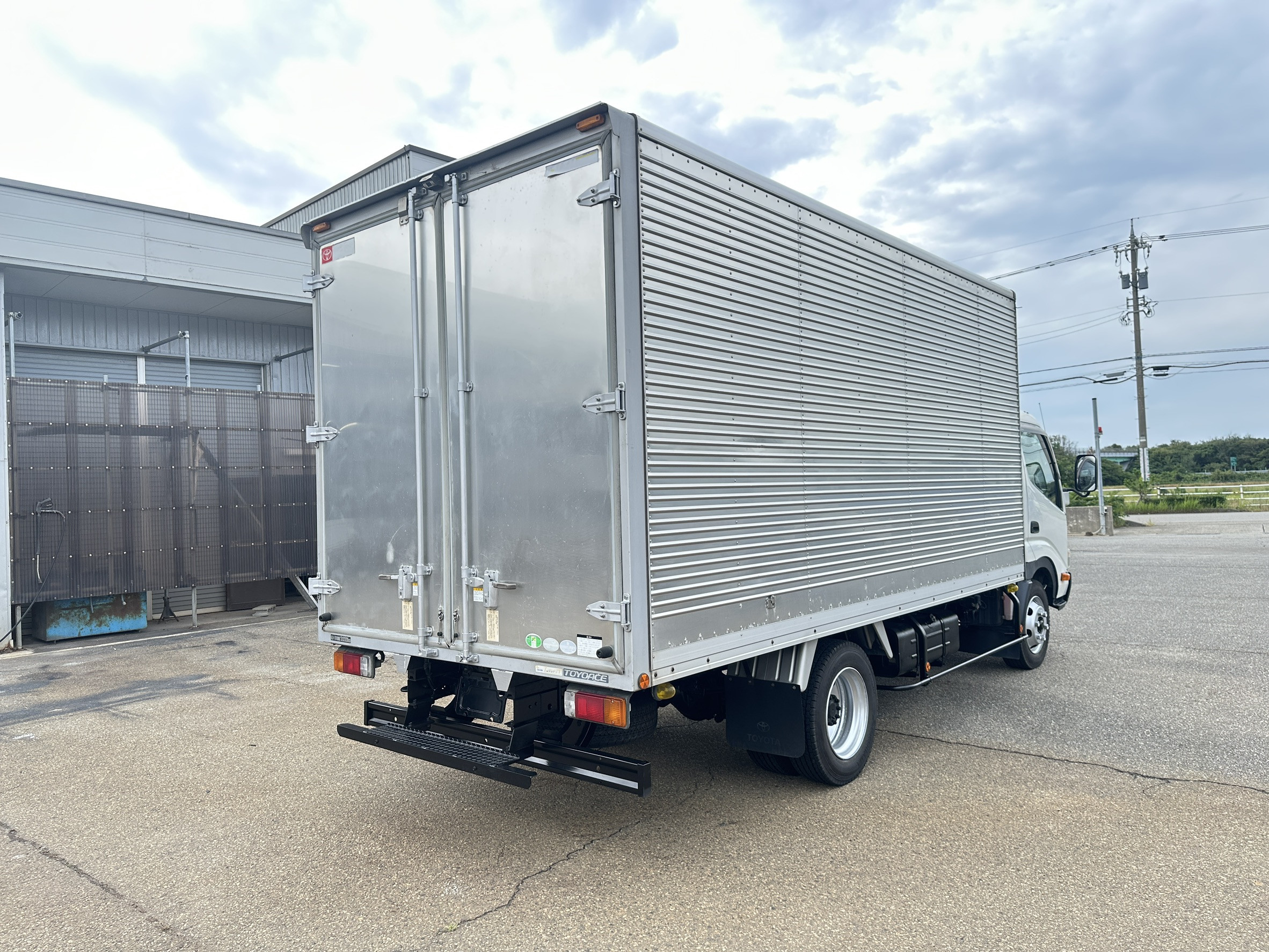 トヨタ トヨエース BKG-XZU414(2WD)の写真2