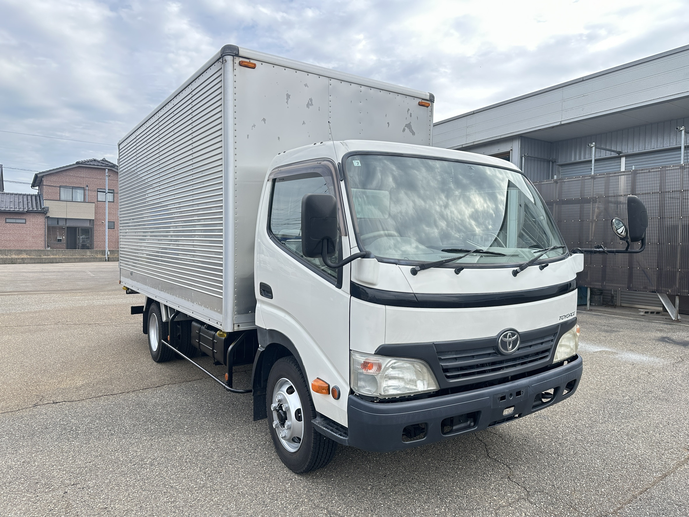 トヨタ トヨエース BKG-XZU414(2WD)の写真3
