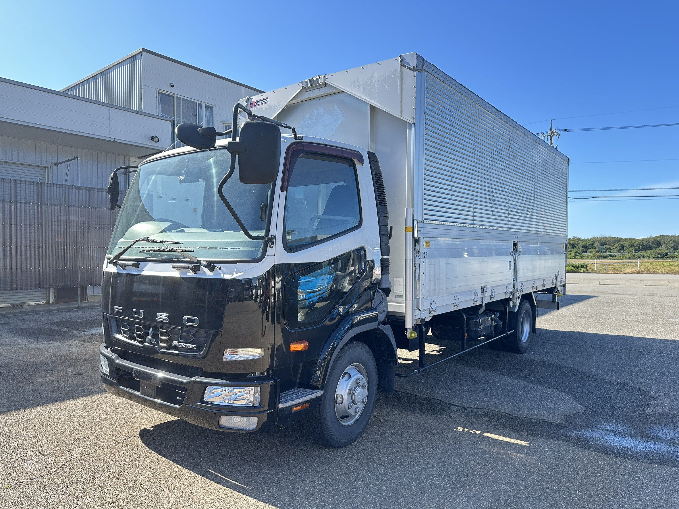 三菱 ファイター FK71F(2WD)の写真1
