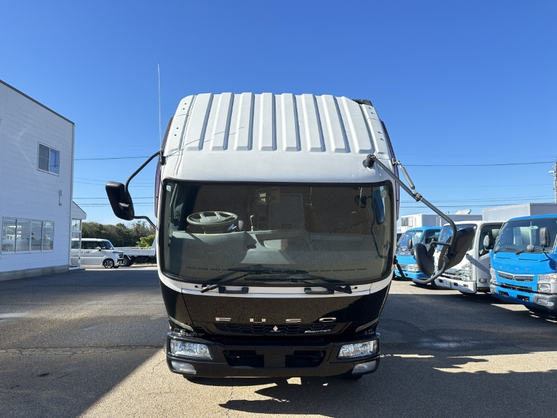 三菱 ファイター FK71F(2WD)の写真5