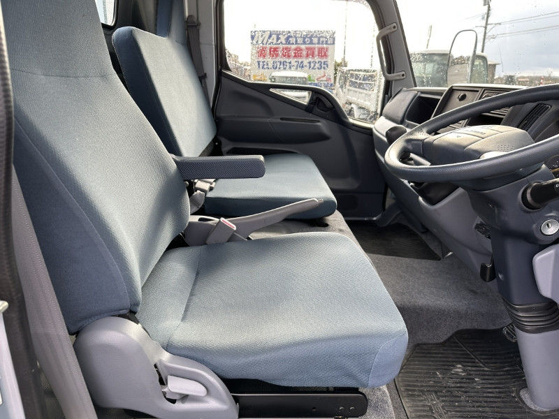 三菱 キャンター FEB50(2WD)の写真18