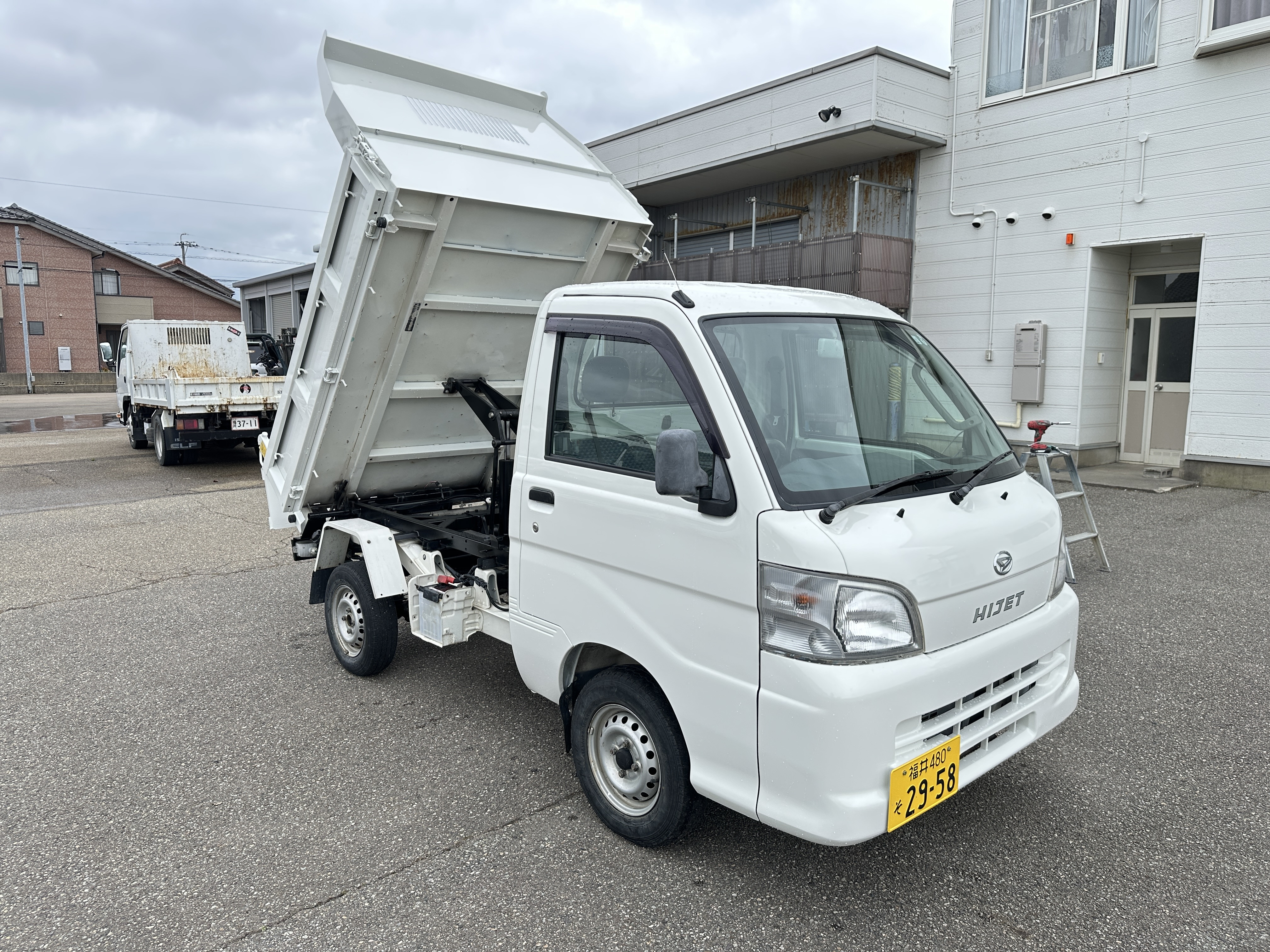 ダイハツ ハイゼットトラック EBD-S211P(4WD)｜中古トラックなら 