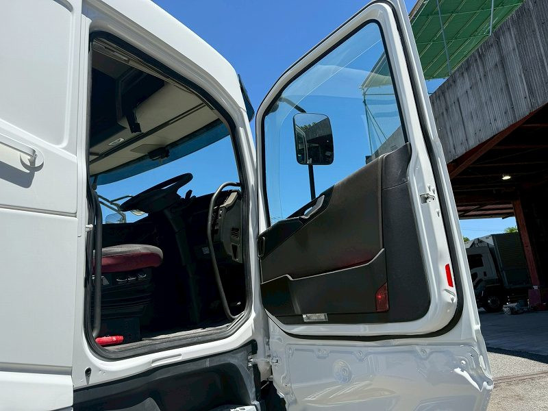 ボルボ FM トラクター 不明の写真9