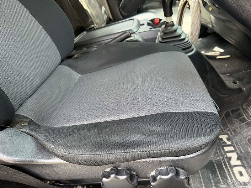 日野 レンジャー TKG-FC7JKAG(2WD)の写真42