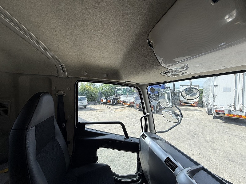 三菱 ファイター 2KG-FK62FYの写真22