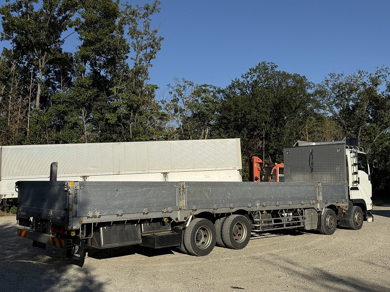 いすゞ ギガ QKG-CYJ77Bの写真7